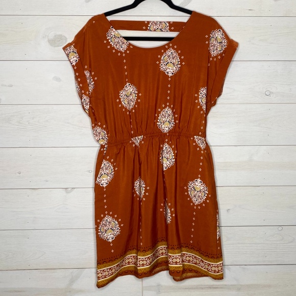 Vintage Style Dress with Pockets Rust Medal Color